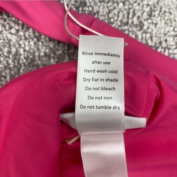 Andie The Marbella One-Piece Medium Pink Swimsuit Maillot Tank Full Bottom AO246 - Picture 10 of 11